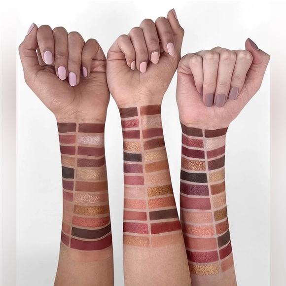 Ciaté London Brazilian Glow Eyeshadow Palette 24-Pan - Picture 16 of 16